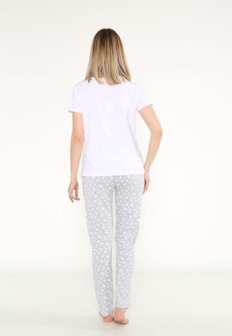 Pijama damă lejeră cu tricou alb și pantaloni lungi gri cu flori, Engros